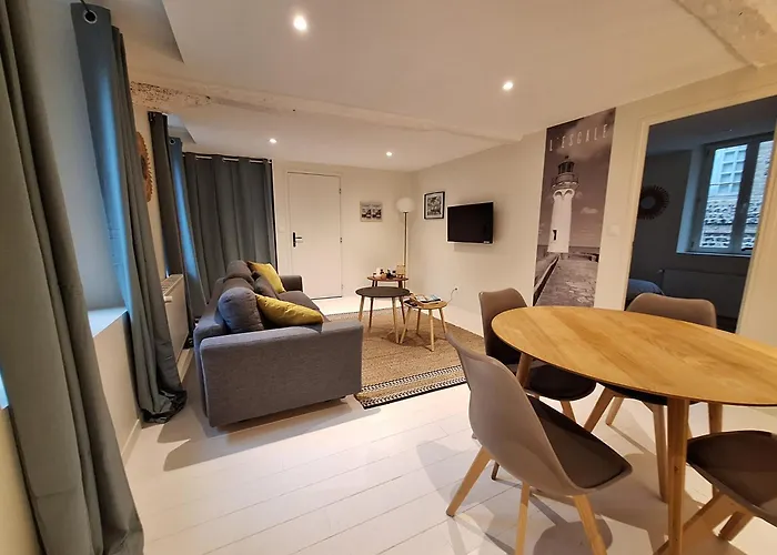 Tres Bel Appartement Au Pied Du Port L\'Albatre